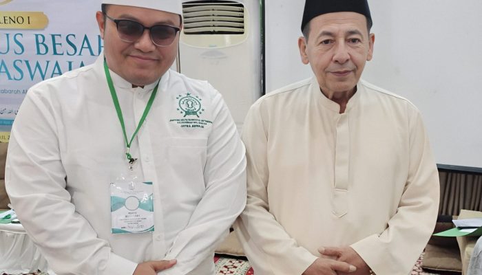 Bersama Para Habaib dan Kyai, Pengasuh Ponpes Internasional Al-Illiyin Gelar Kunjungan ke Habib Lutfi bin Yahya 