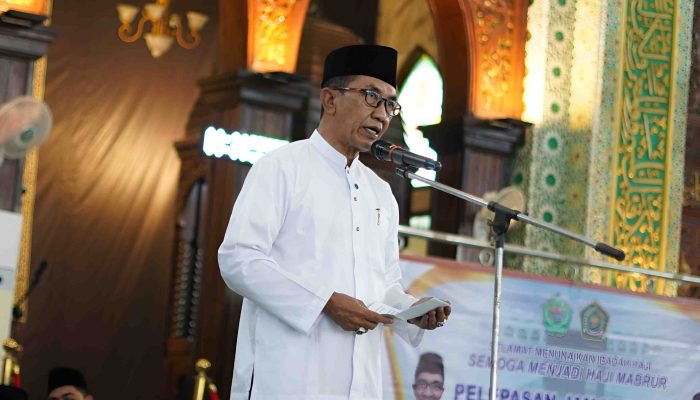 Spirit Kepemimpinan dan Misi Sosial KH Kholilurrahman: Momentum Strategis Pelepasan 1.032 Jamaah Haji Pamekasan