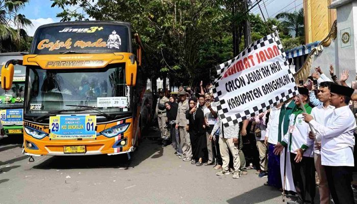 Bupati Bangkalan Lukman Hakim Lepas 539 Jamaah Haji, Ini Pesan dan Harapannya