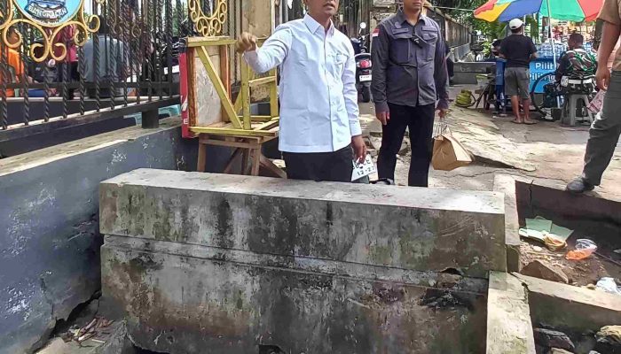 Cegah Banjir, Bupati Bangkalan Minta Warga Tak Buang Sampah Sembarangan