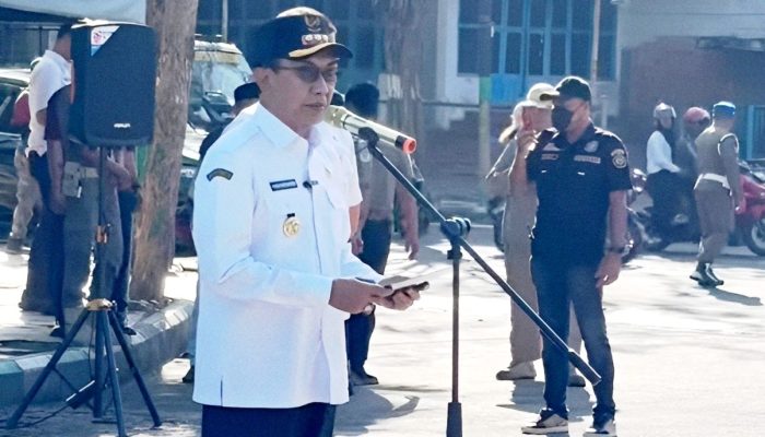 Bupati Pamekasan Pimpin Apel Gabungan Penertiban PKL: Menata Kota, Menghidupkan Ekonomi Rakyat