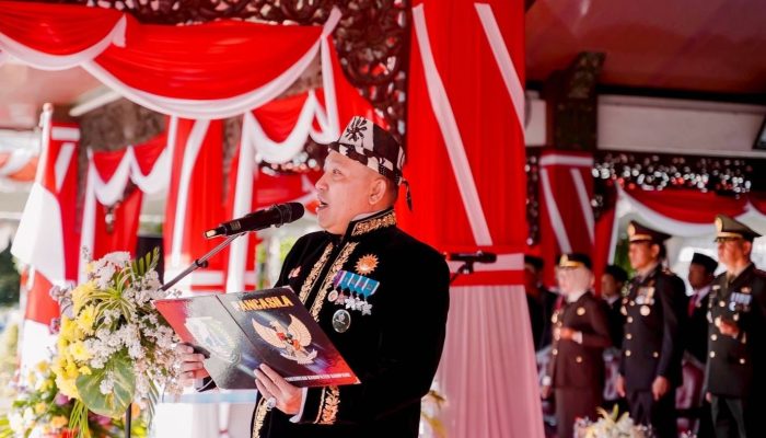 Pemkab Sampang Gelar Upacara Khidmat HUT ke-80 RI di Pendapa Trunojoyo