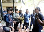 Sidak Bupati Pamekasan di Gudang Tembakau, Harga Panen Tembus Rp70 Ribu per Kilogram