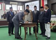 Bupati Pamekasan Tetapkan Dua Perda Baru, Atur Bangunan Gedung dan Ketenagakerjaan
