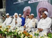 Habaib dan ulama Madura duduk bersama dalam acara dzikir kebangsaan di PP Al Ihsan Sampang bersama Habib Luthfi bin Yahya.