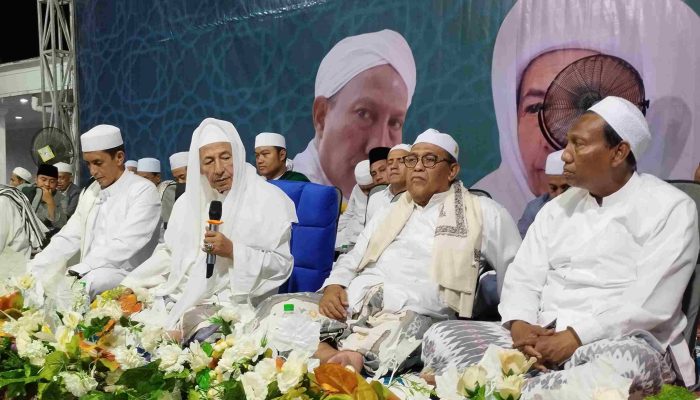 Ratusan Habaib dan Ulama Madura Gelar Dzikir Kebangsaan di PP Al Ihsan Sampang, Ikrar Setia Dukung Presiden Prabowo untuk NKRI Harga Mati