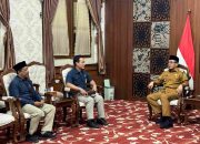 Pertemuan Kepala BPS Pamekasan dan staf dengan Bupati Pamekasan di pendopo, membahas rencana sensus ekonomi tahun 2026.