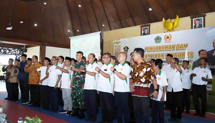 Bupati Pamekasan KH Kholilurrahman Ajak KONI Bangkitkan Prestasi Olahraga dan Kembalikan Kejayaan Persepam