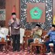 Menteri Koperasi RI Ferry Juliantono berbicara di Pendopo Agung Ronggosukowati Pamekasan bersama Bupati KH Kholilurrahman dalam pembahasan program KDKMP.