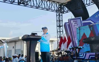 Abdul Mu’ti Tegaskan Pendidikan Karakter Jadi Kunci Mewujudkan Generasi Emas Indonesia 2045 di Hardiknas Pamekasan 2026