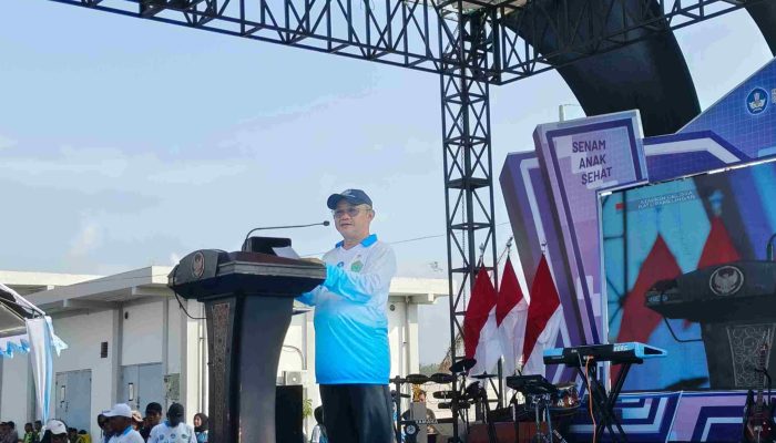 Abdul Mu’ti Tegaskan Pendidikan Karakter Jadi Kunci Mewujudkan Generasi Emas Indonesia 2045 di Hardiknas Pamekasan 2026