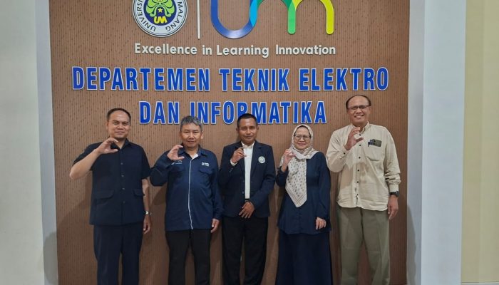 Dari Pesantren Menuju Inovasi Dunia, Ra. Bakir Tuntaskan Seminar Proposal Disertasi AI Berbasis Al-Qur’an