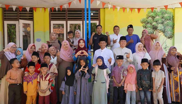 Neng Lia Apresiasi Inovasi Pendidikan Digital Yayasan Darussalam As-Sya’rani Pamekasan