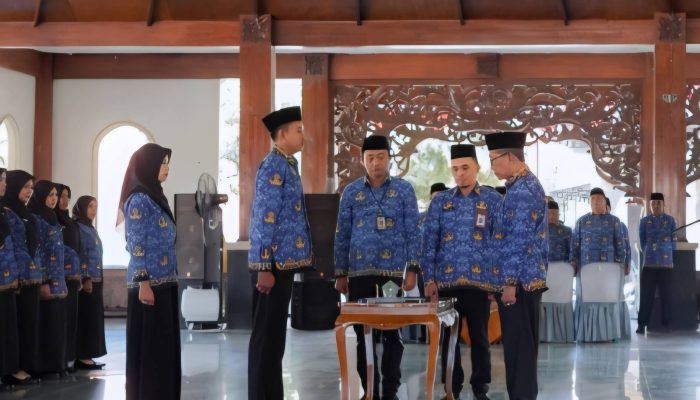 Bupati Pamekasan Ambil Sumpah 64 PNS Baru, Minta Utamakan Pelayanan