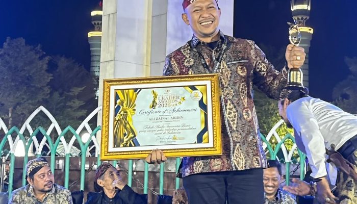 Ali Zainal Abidin Raih Influential Leader Awards 2026 Berkat Kiprah Sosial dan Kepedulian terhadap Anak Yatim