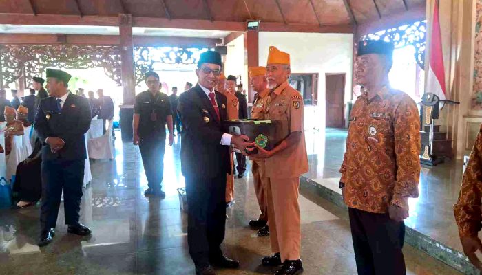 Bupati Pamekasan Pimpin Upacara Hari Kesaktian Pancasila, Veteran Terima Tali Asih